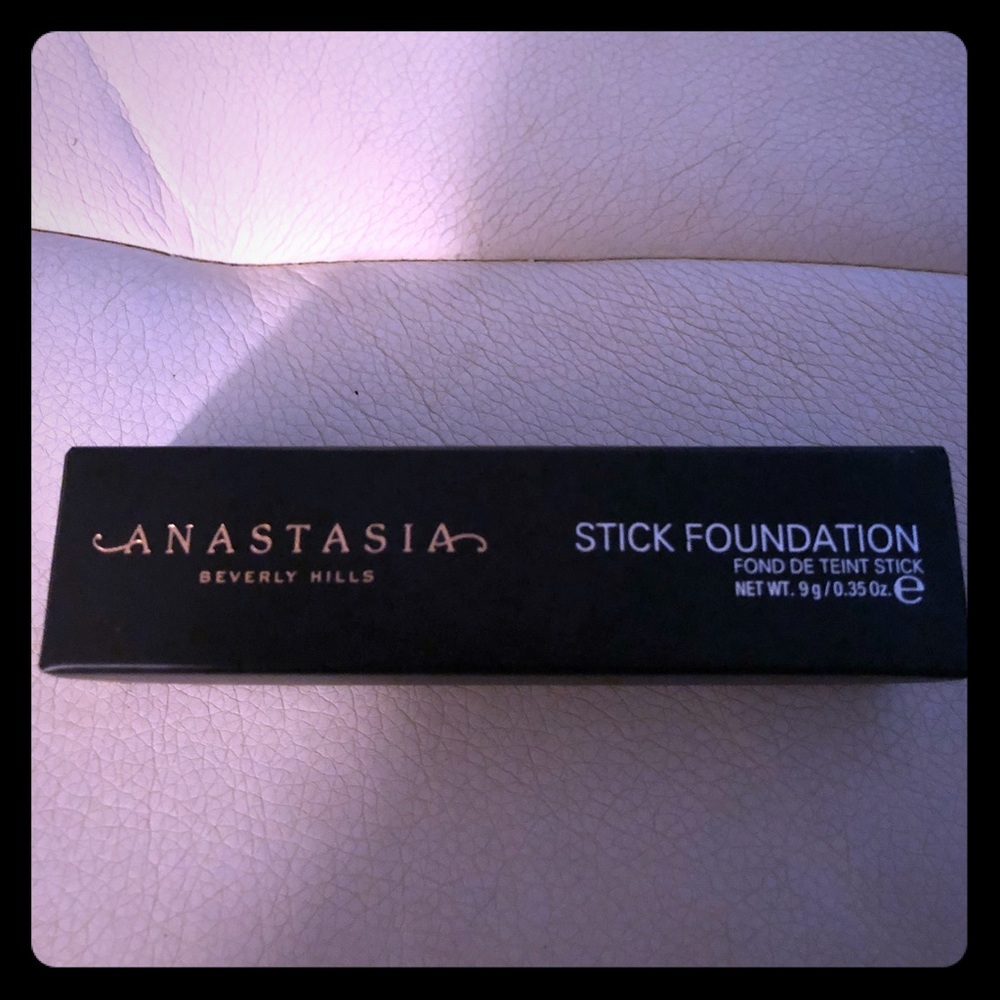 Anastasia stick foundation